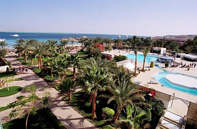 Regina Aqua Park Beach Resort