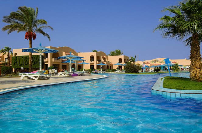 Ali Baba Resort incl 5 dagen bootduiken Hurgada Egypte