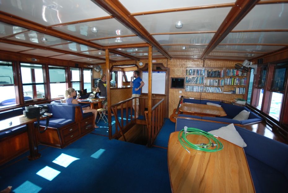 MV Emperor Atoll  Best of Maldives 2